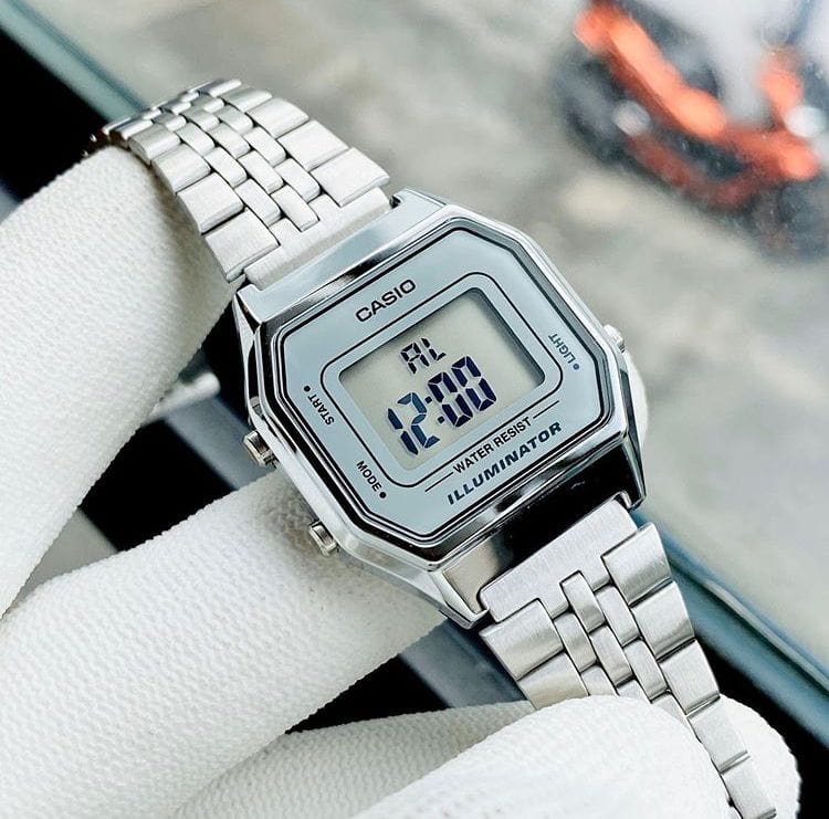 Orologio Casio LA-680WA-7D Da Donna Al Quarzo