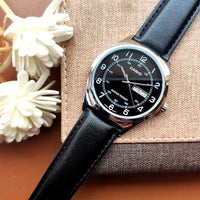CASIO MTP-V006L-1B2 – Orologio Uomo Ø38 mm | Quadrante Nero, Giorno/Data, Pelle