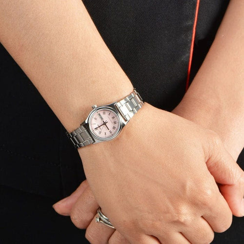 Montre à quartz Casio LTP-V006D-4B pour femme 