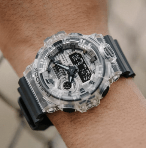 Montre à quartz Casio G-Shock GA-700SKC-1A pour homme 