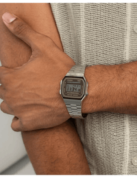 Montre à quartz unisexe Casio A-168WA-5A 